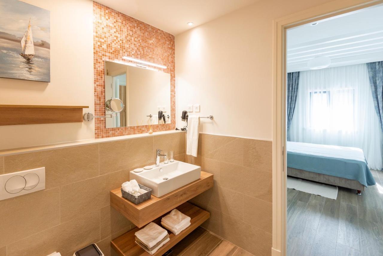 Lustica Apartments Central 蒂瓦特 外观 照片