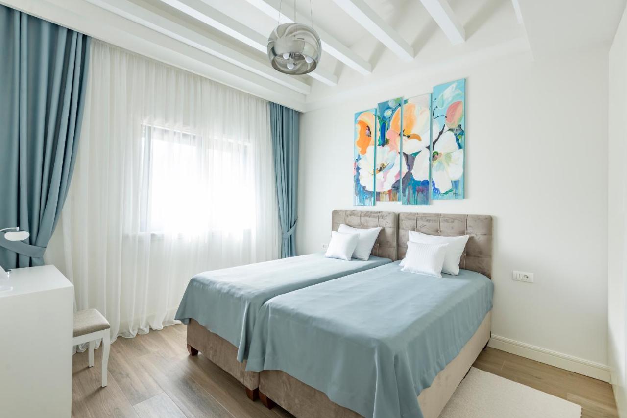 Lustica Apartments Central 蒂瓦特 外观 照片