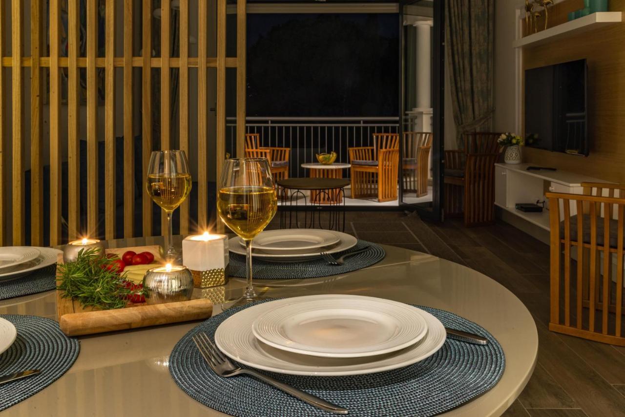 Lustica Apartments Central 蒂瓦特 外观 照片