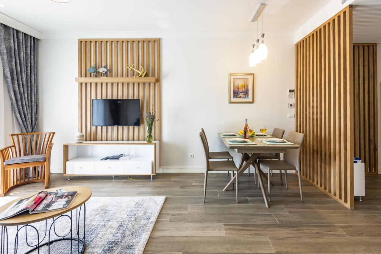 Lustica Apartments Central 蒂瓦特 外观 照片