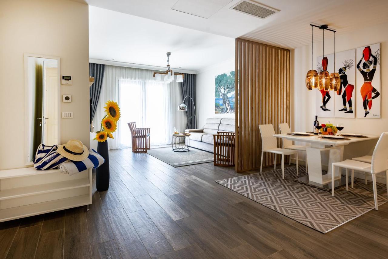 Lustica Apartments Central 蒂瓦特 外观 照片